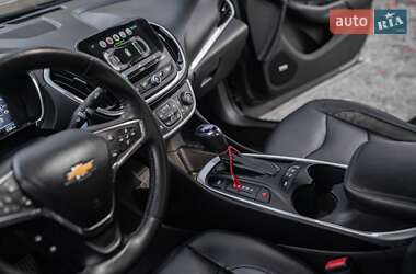 Хэтчбек Chevrolet Volt 2016 в 