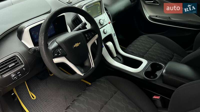Хэтчбек Chevrolet Volt 2012 в Львове