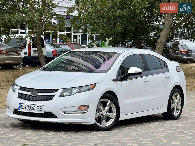 Хэтчбек Chevrolet Volt 2015 в Одессе