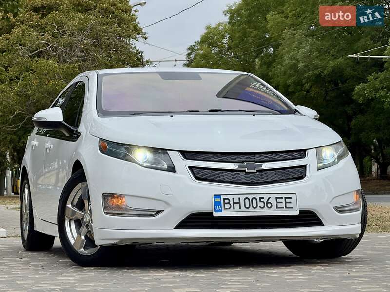 Хэтчбек Chevrolet Volt 2015 в Одессе