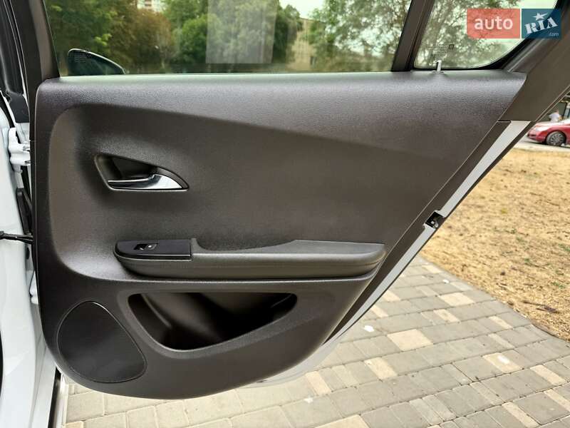 Хэтчбек Chevrolet Volt 2015 в Одессе