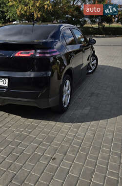 Хэтчбек Chevrolet Volt 2013 в 
