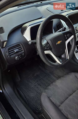 Хэтчбек Chevrolet Volt 2013 в 