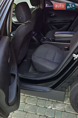 Хэтчбек Chevrolet Volt 2013 в 