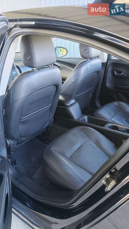 Хэтчбек Chevrolet Volt 2011 в Славуте