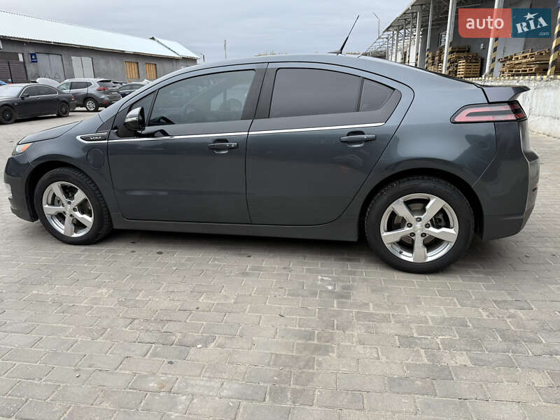 Хэтчбек Chevrolet Volt 2012 в Сумах