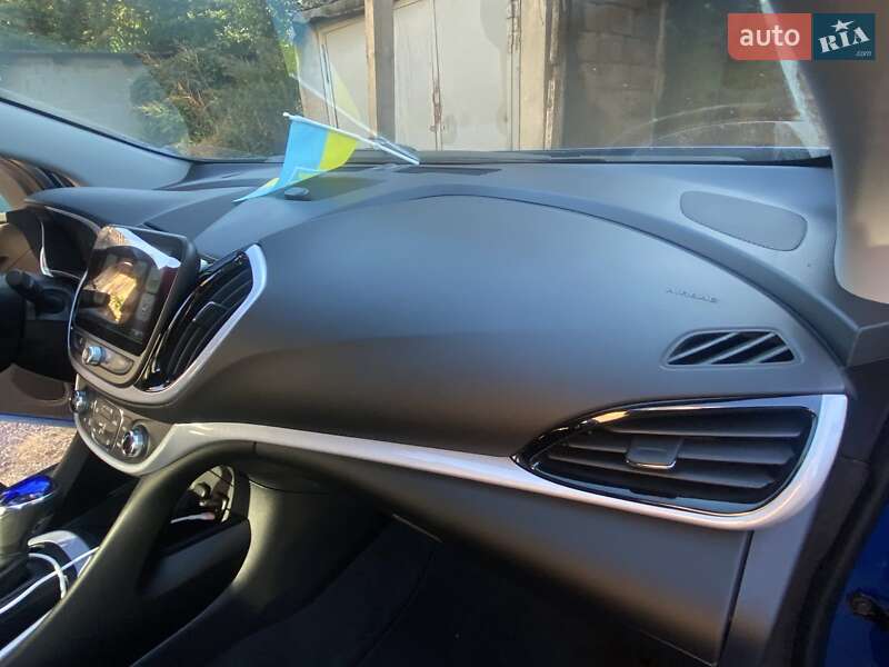 Хэтчбек Chevrolet Volt 2017 в Каменском фото 17 Хэтчбек Chevrolet Volt 2017 в Каменском