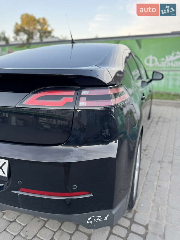 Хэтчбек Chevrolet Volt 2014 в Ивано-Франковске