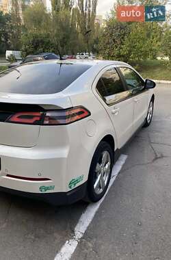 Хэтчбек Chevrolet Volt 2013 в 
