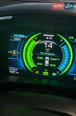 Хэтчбек Chevrolet Volt 2017 в 
