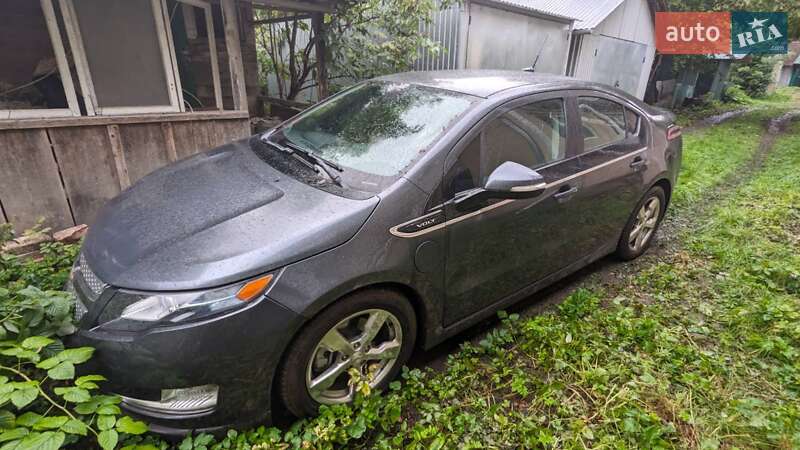 Хэтчбек Chevrolet Volt 2013 в Ивано-Франковске