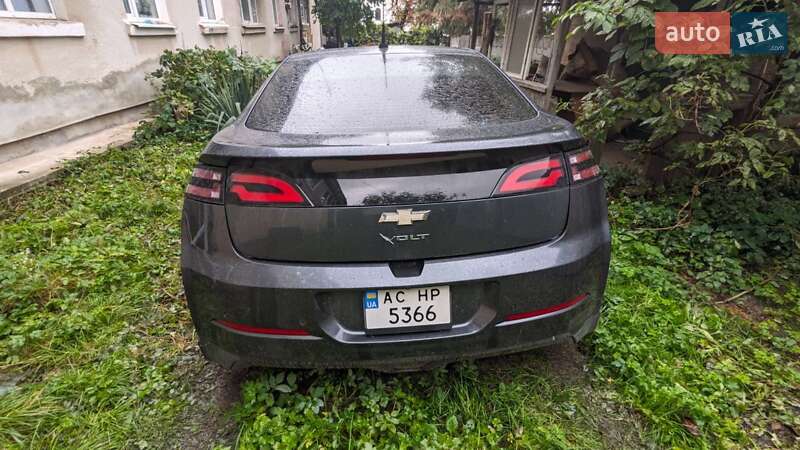 Хэтчбек Chevrolet Volt 2013 в Ивано-Франковске