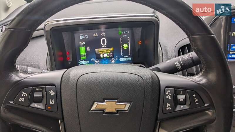 Хэтчбек Chevrolet Volt 2013 в Ивано-Франковске