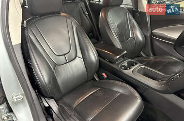 Хэтчбек Chevrolet Volt 2011 в 