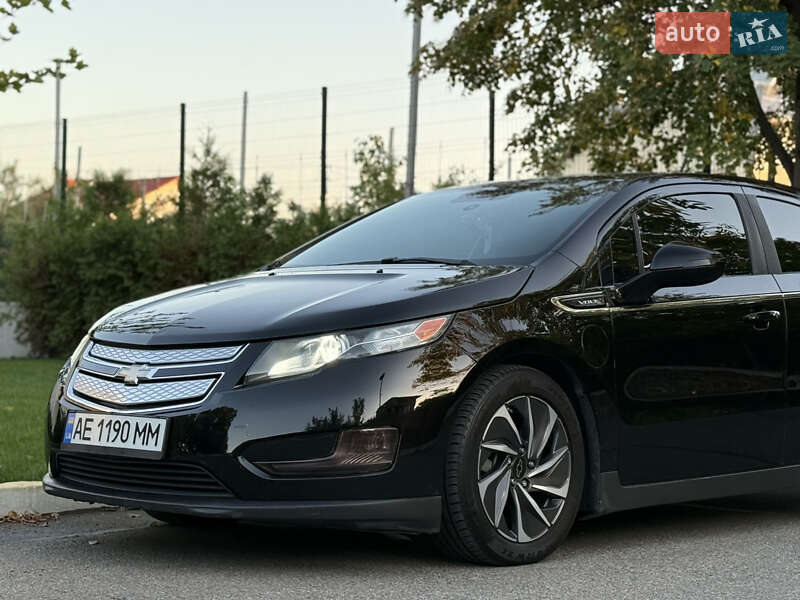 Хэтчбек Chevrolet Volt 2013 в Днепре