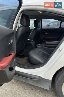 Хэтчбек Chevrolet Volt 2012 в 