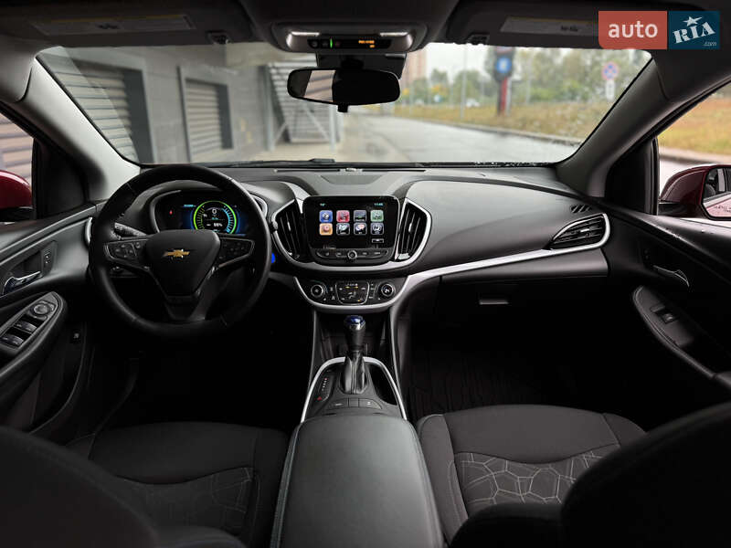 Хэтчбек Chevrolet Volt 2016 в Киеве