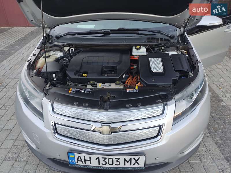 Хэтчбек Chevrolet Volt 2014 в Днепре фото 2 Хэтчбек Chevrolet Volt 2014 в Днепре