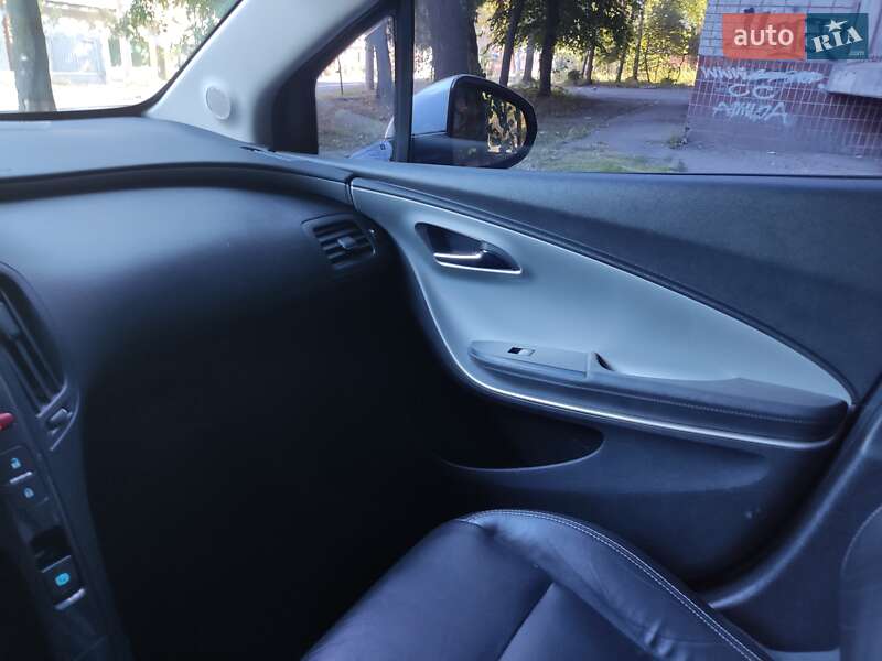 Хэтчбек Chevrolet Volt 2014 в Днепре фото 22 Хэтчбек Chevrolet Volt 2014 в Днепре