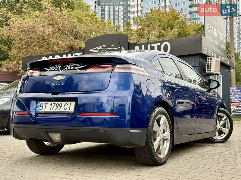 Хэтчбек Chevrolet Volt 2013 в Одессе