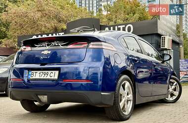 Хэтчбек Chevrolet Volt 2013 в 