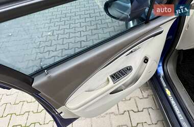 Хэтчбек Chevrolet Volt 2013 в 