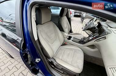 Хэтчбек Chevrolet Volt 2013 в 