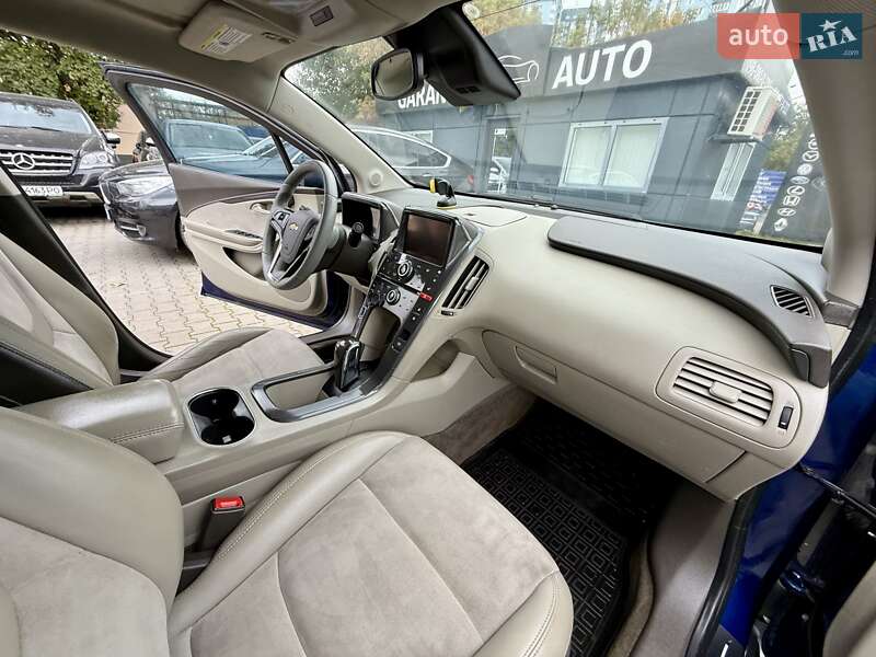 Хэтчбек Chevrolet Volt 2013 в Одессе
