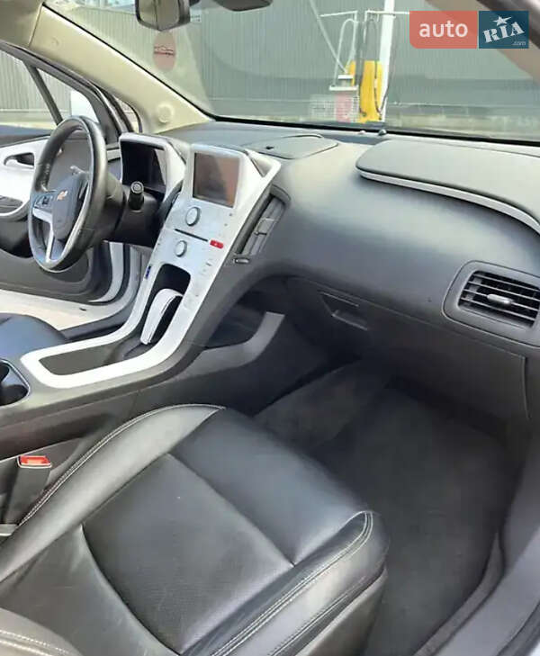 Хетчбек Chevrolet Volt 2011 в Львові фото 4 Хетчбек Chevrolet Volt 2011 в Львові