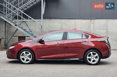 Хэтчбек Chevrolet Volt 2016 в 