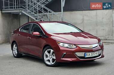 Хэтчбек Chevrolet Volt 2016 в 