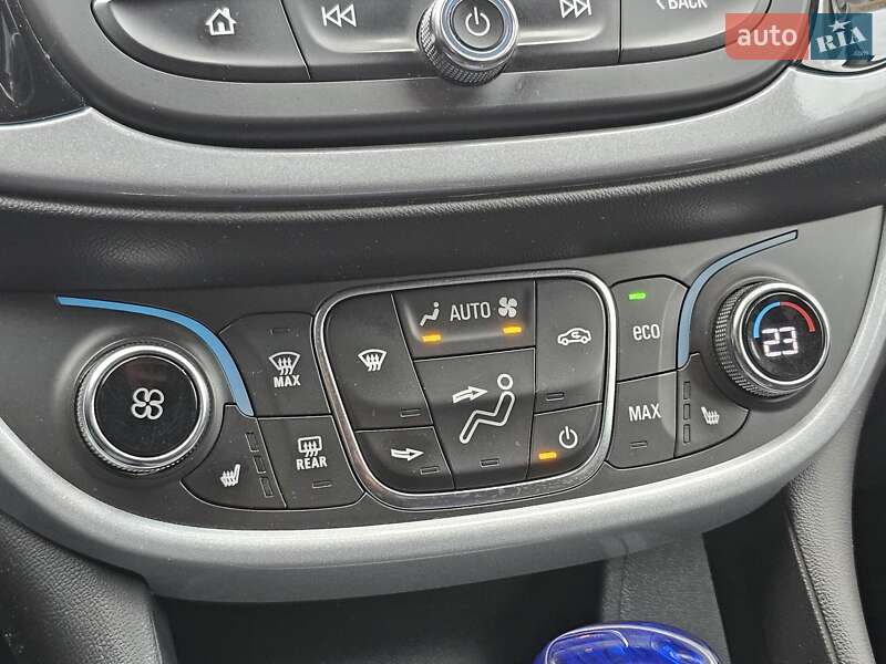 Хэтчбек Chevrolet Volt 2016 в Киеве