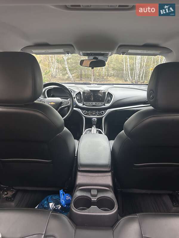 Хэтчбек Chevrolet Volt 2017 в Киеве