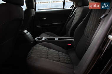 Хетчбек Chevrolet Volt 2012 в  фото 12 Хетчбек Chevrolet Volt 2012 в