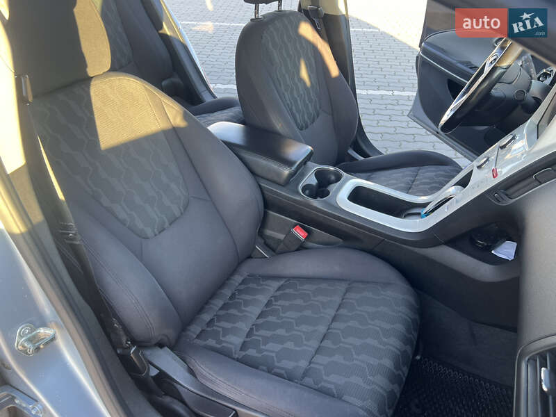 Хэтчбек Chevrolet Volt 2013 в Львове фото 10 Хэтчбек Chevrolet Volt 2013 в Львове