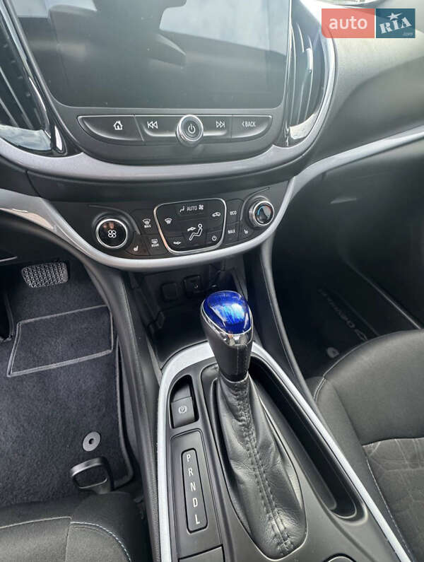 Хэтчбек Chevrolet Volt 2016 в Киеве