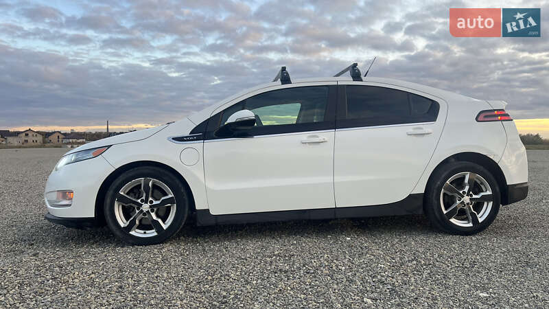 Хэтчбек Chevrolet Volt 2014 в Тернополе