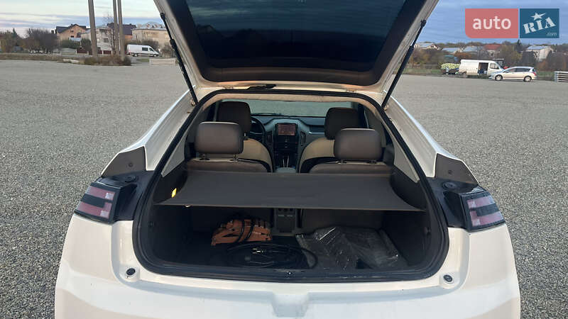 Хэтчбек Chevrolet Volt 2014 в Тернополе