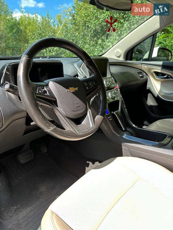Хэтчбек Chevrolet Volt 2012 в Полтаве фото 13 Хэтчбек Chevrolet Volt 2012 в Полтаве