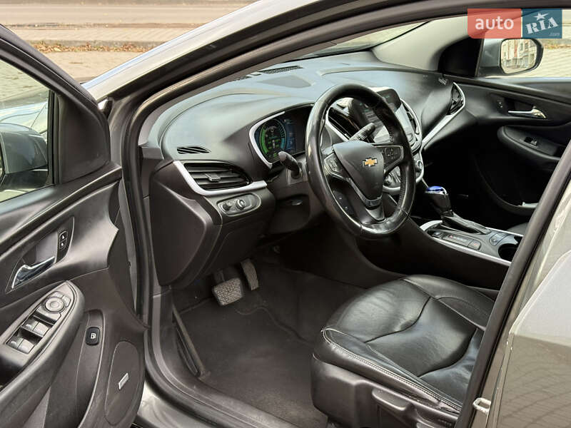 Хэтчбек Chevrolet Volt 2017 в Ивано-Франковске
