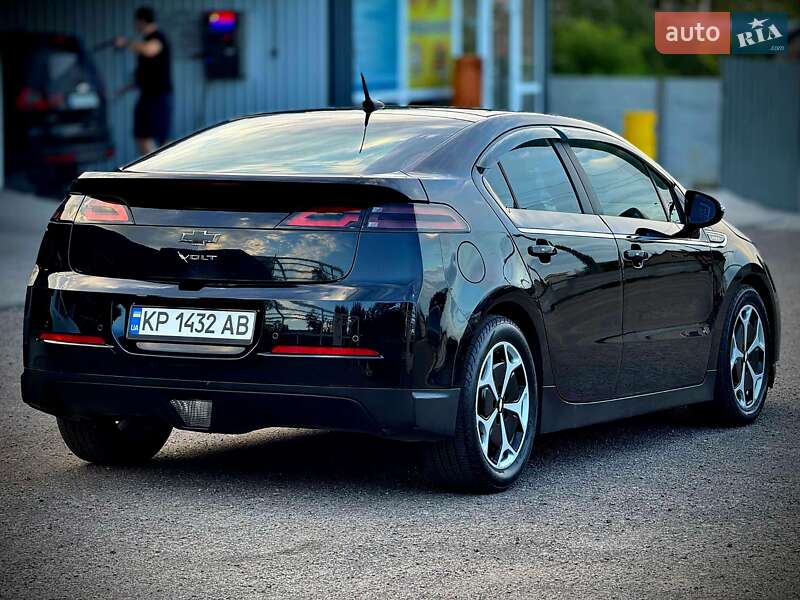 Хэтчбек Chevrolet Volt 2013 в Запорожье