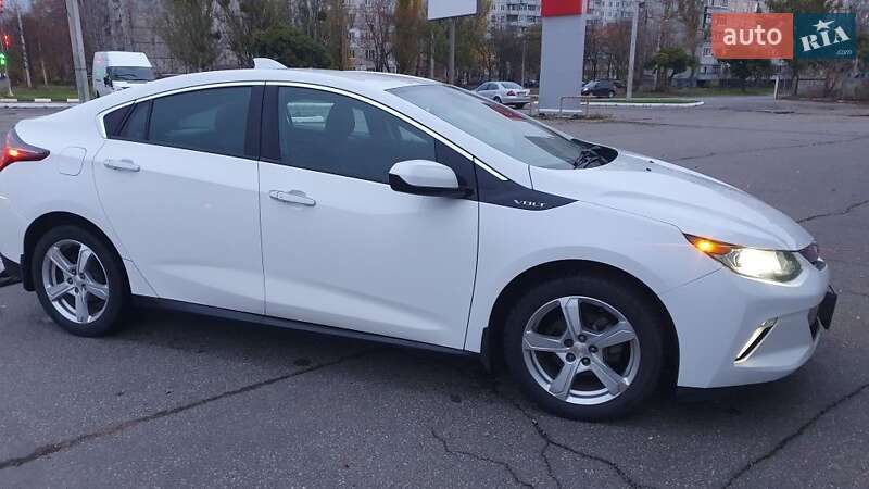 Хэтчбек Chevrolet Volt 2017 в Харькове