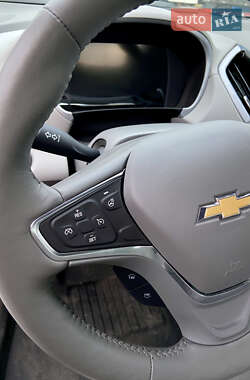 Хэтчбек Chevrolet Volt 2017 в Каменском