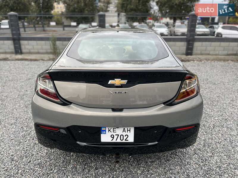 Хэтчбек Chevrolet Volt 2017 в Днепре