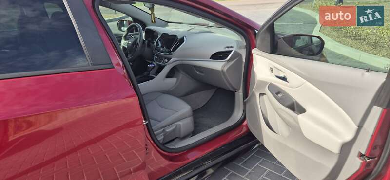 Хэтчбек Chevrolet Volt 2019 в Львове