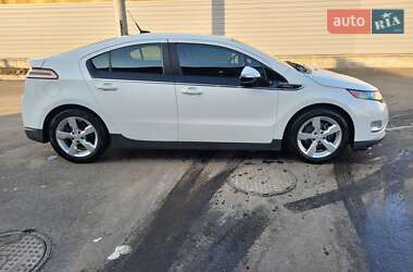 Хэтчбек Chevrolet Volt 2014 в Умани
