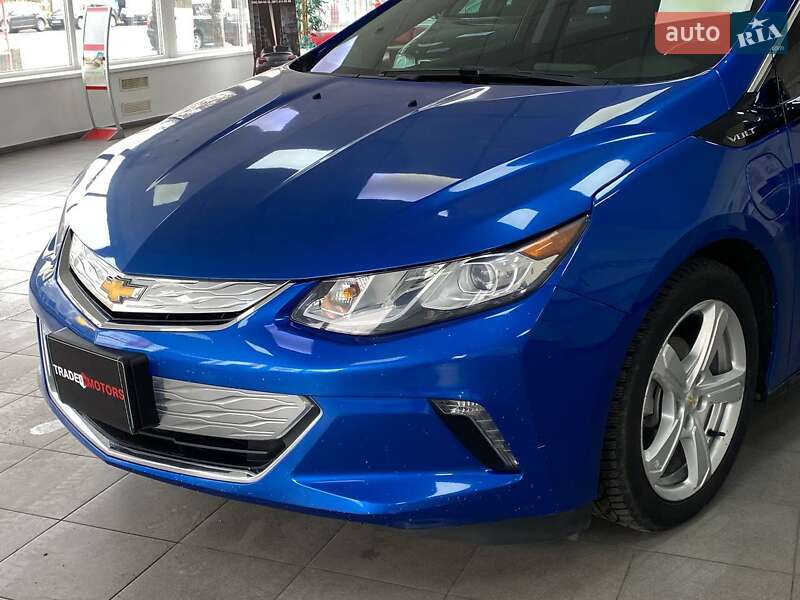 Хэтчбек Chevrolet Volt 2017 в Киеве