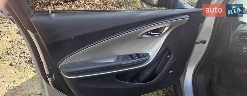 Хетчбек Chevrolet Volt 2013 в Вінниці фото 7 Хетчбек Chevrolet Volt 2013 в Вінниці