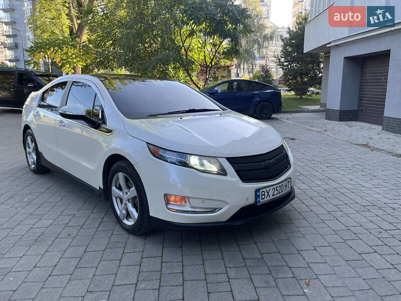 Хетчбек Chevrolet Volt 2011 в Івано-Франківську
