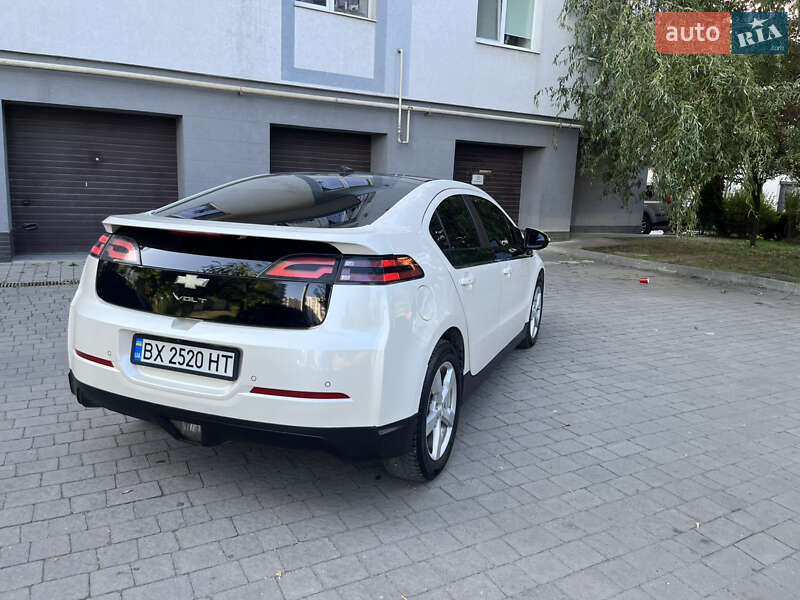 Хетчбек Chevrolet Volt 2011 в Івано-Франківську